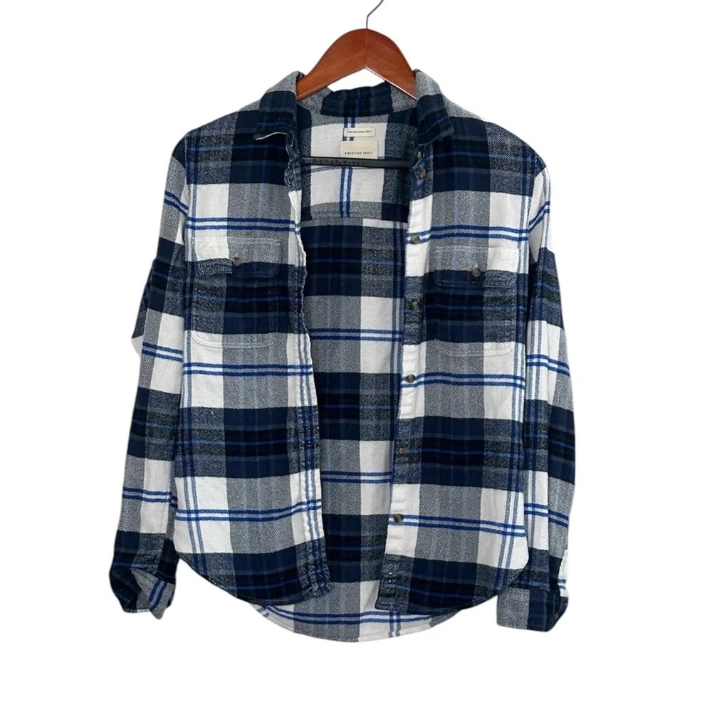 AMERICAN EAGLE button down shirt